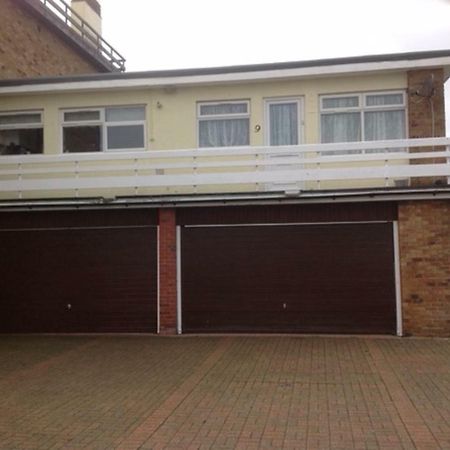 9 Gunfleet Court Apartment Клактън он Сий Екстериор снимка