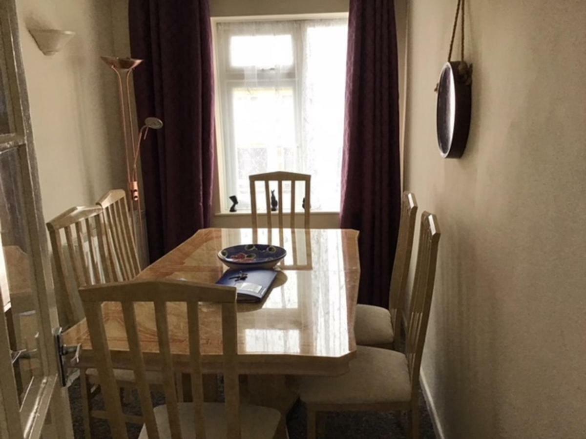9 Gunfleet Court Apartment Клактън он Сий Екстериор снимка